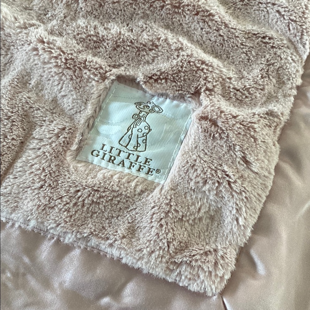 NWT Pink Little Giraffe Chenille Blanky